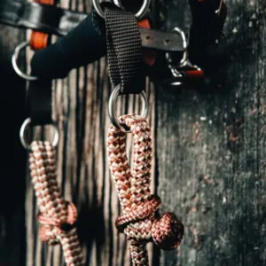 Button Knot Rein Brown/gold
